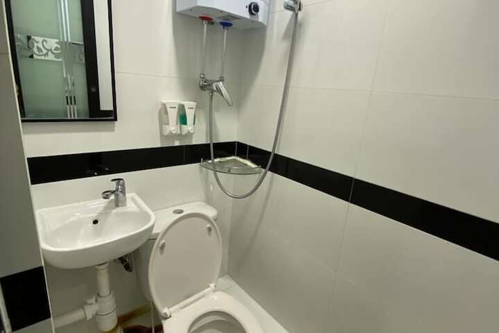 Room 15 of 20