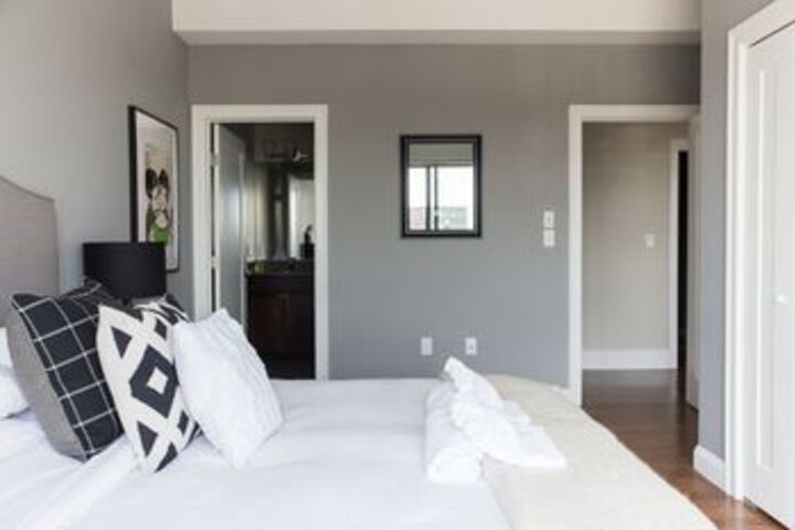 Room 11 of 22