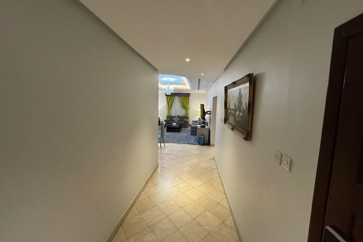 Room 54 of 61
