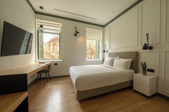 Room 82 of 120