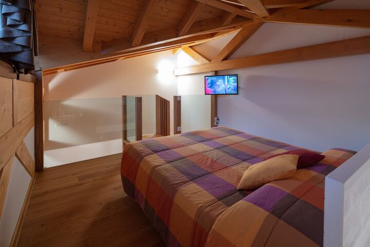 Room 20 of 77