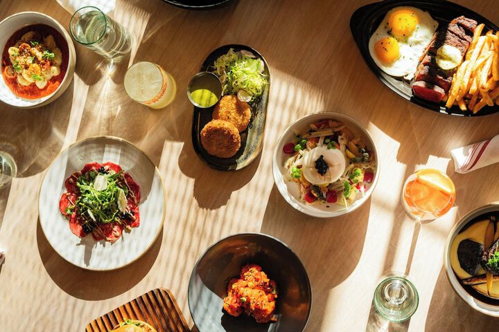 Dining 73 of 141