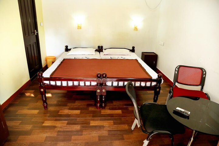 Room 12 of 51