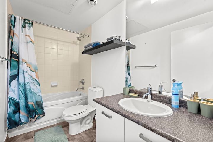 Room 190 of 195