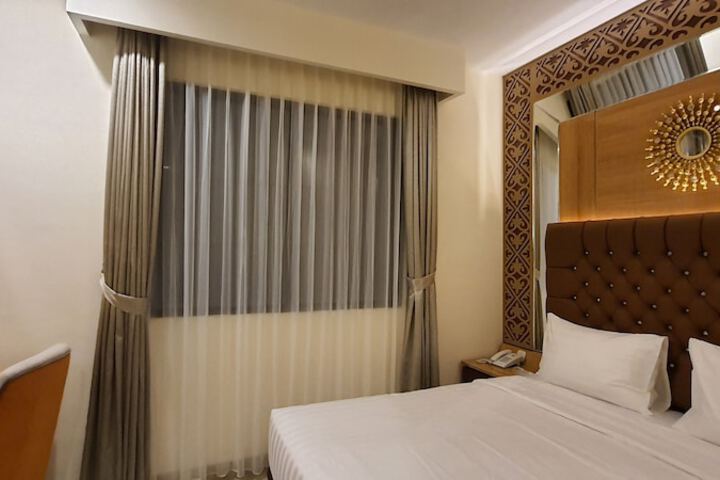 Room 22 of 40