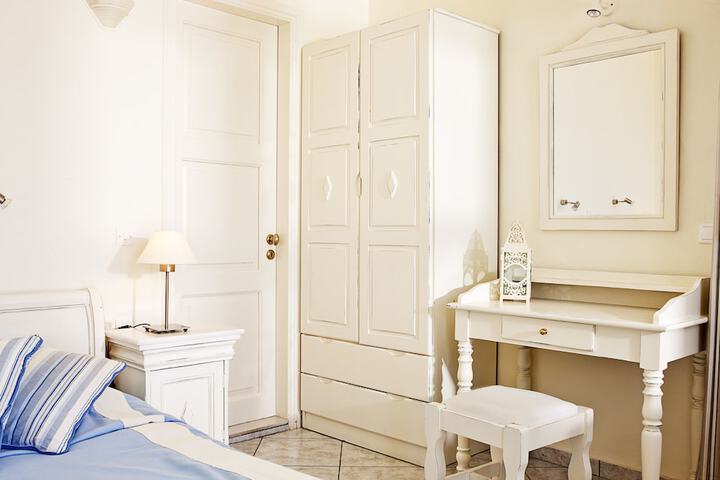 Room 8 of 55