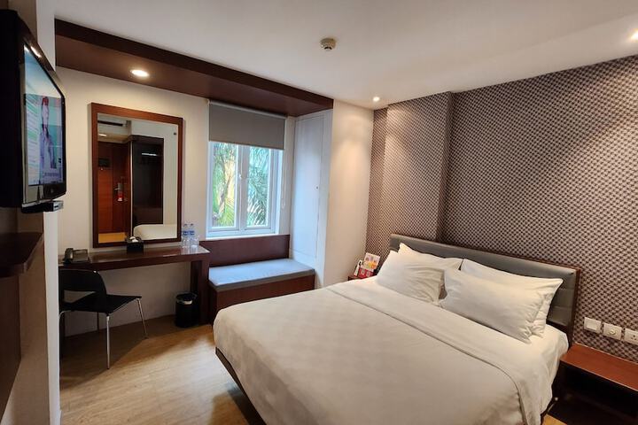 Room 14 of 43