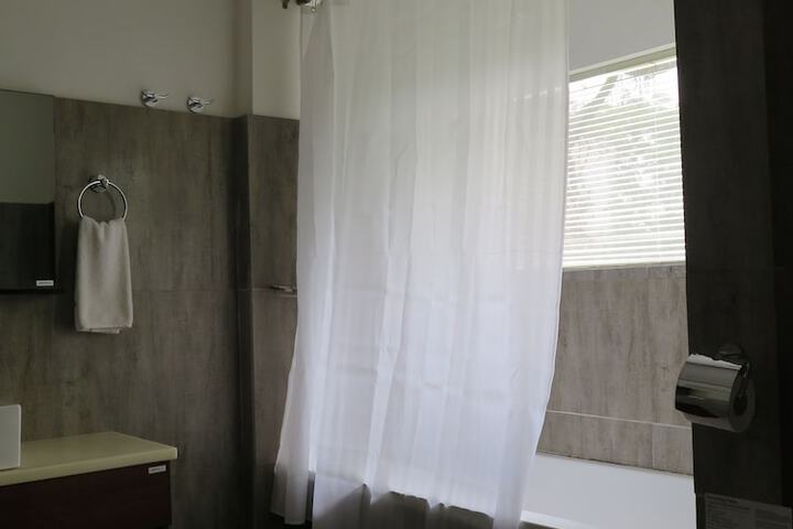 Room 40 of 97
