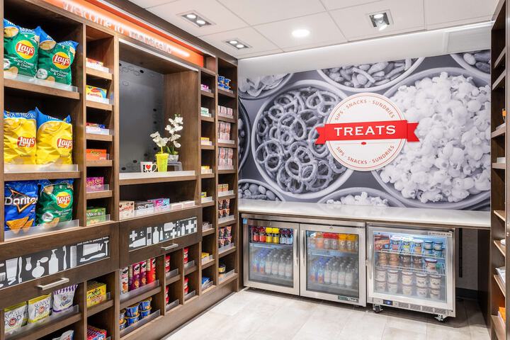 Snack bar