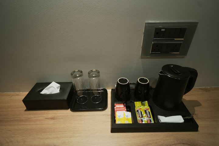 Room 6 of 24