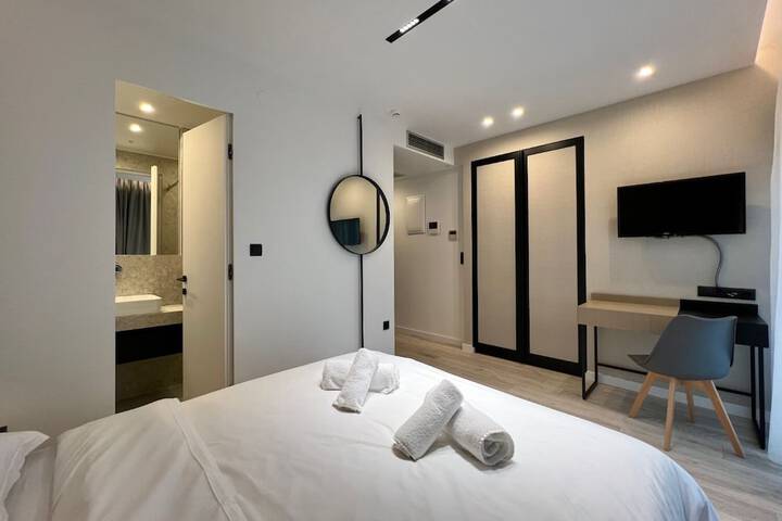 Room 8 of 49