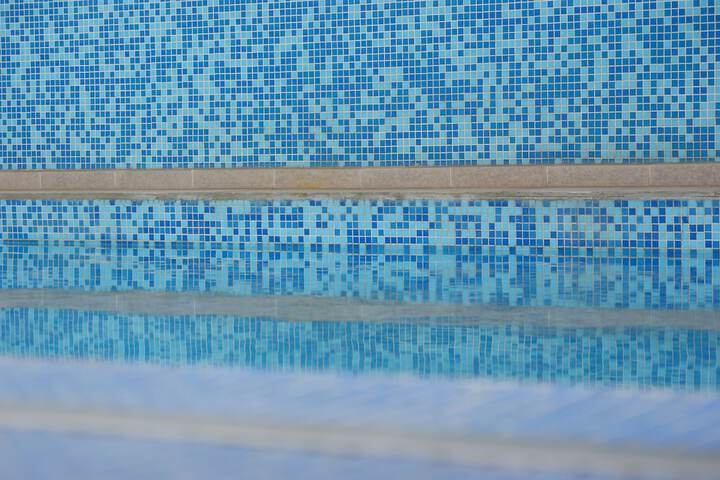 Pool 23 of 38