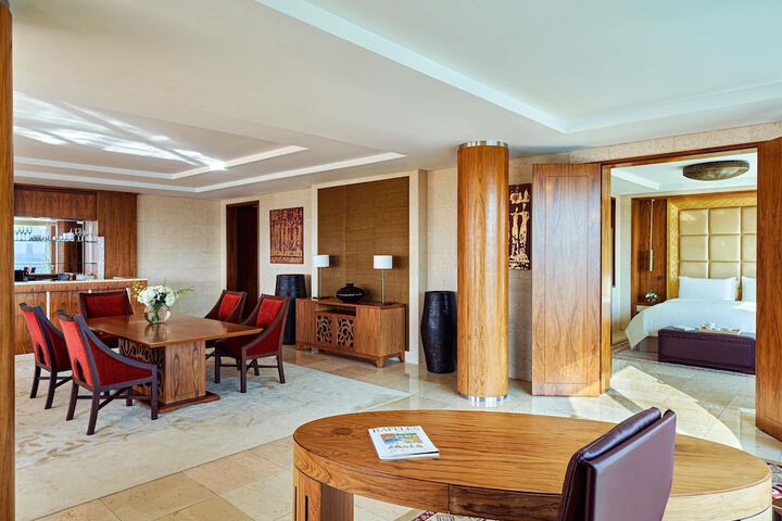Room 45 of 169