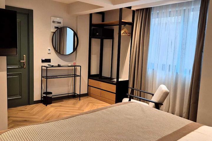 Room 36 of 51