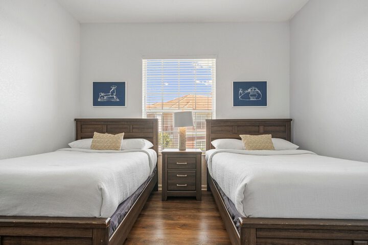Room 27 of 125