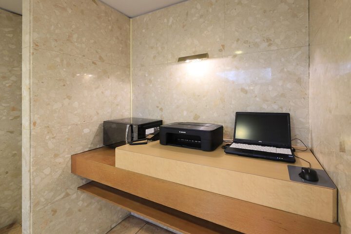 Guest Lobby
