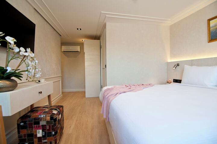 Room 46 of 92