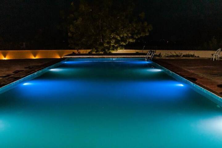 Pool 23 of 34