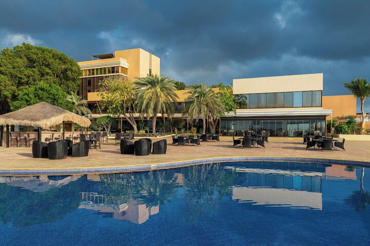 Hotel with Pool