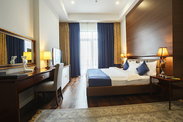 Room 52 of 129