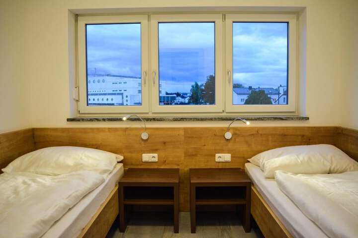 Room 19 of 44