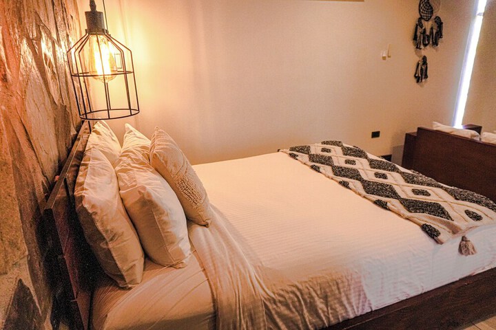 Room 48 of 113