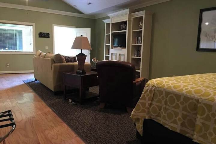 Classic Single Room (4 of 6)