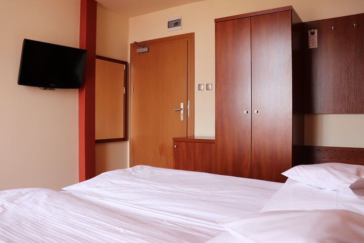 Room 12 of 45