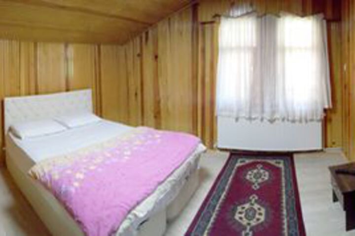 Room 16 of 29