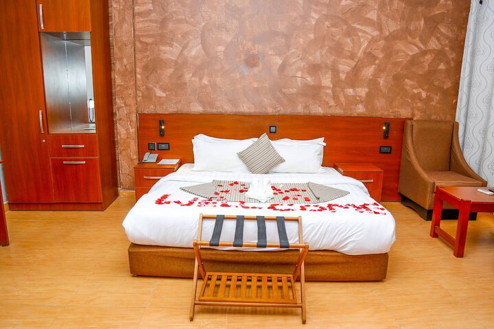 Room 40 of 159