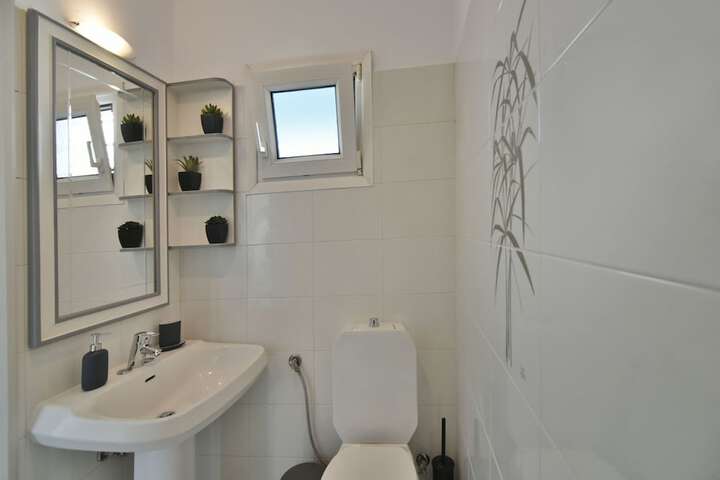 Room 34 of 37