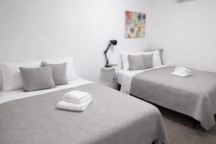 Room 10 of 20