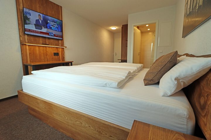 Room 26 of 121