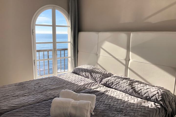 Room 10 of 43