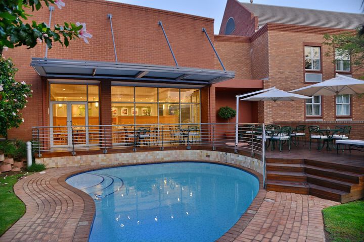 Hotel with Pool
