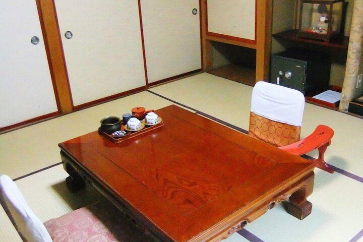 Room 17 of 43