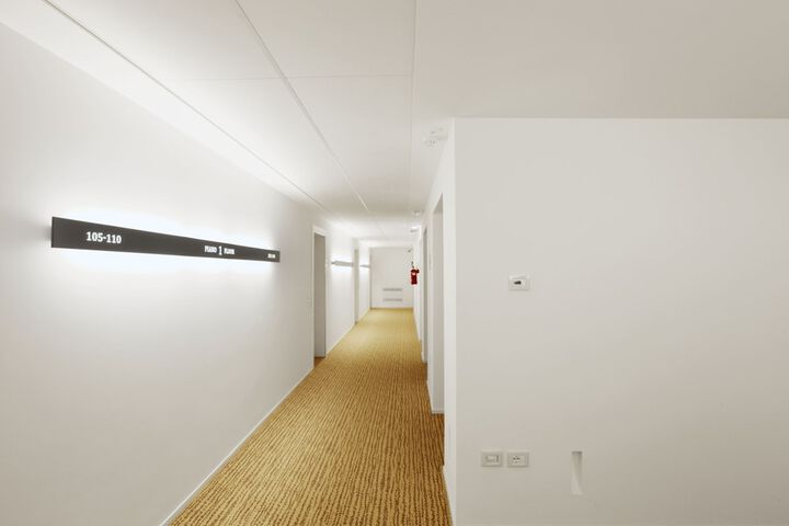 Ballroom/Hall 42 of 62