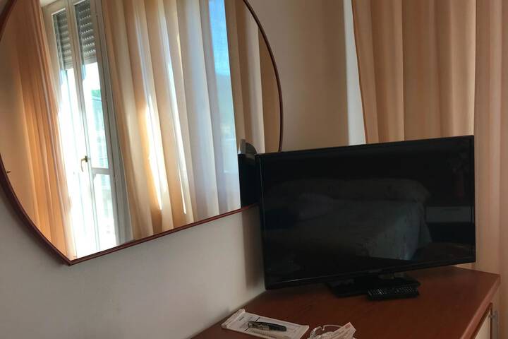 Room 15 of 91
