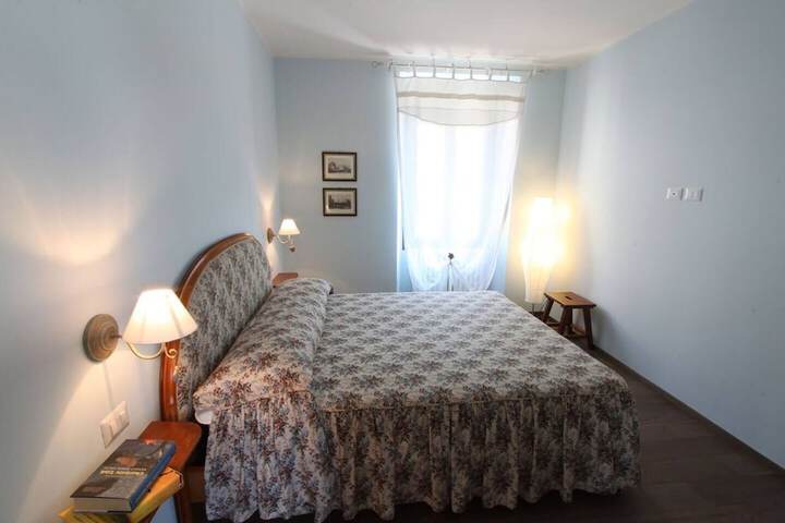 Room 3 of 26