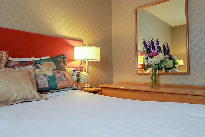 Room 7 of 28