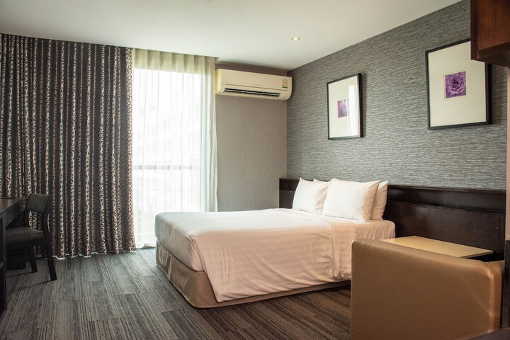 Room 20 of 142