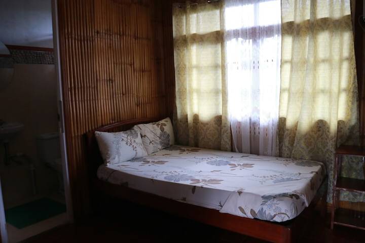 Room 9 of 31