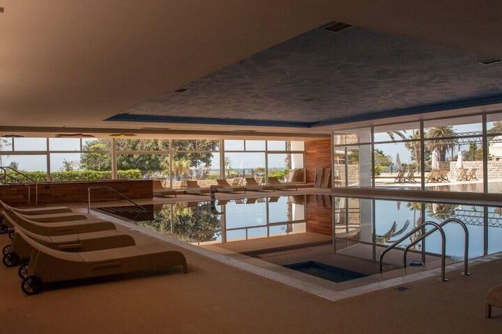 Pool 13 of 26