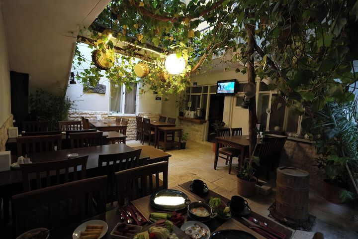 Dining 50 of 62