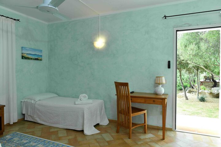 Room 21 of 61