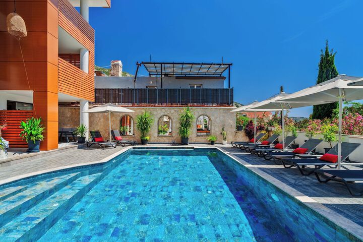 Pool 46 of 71