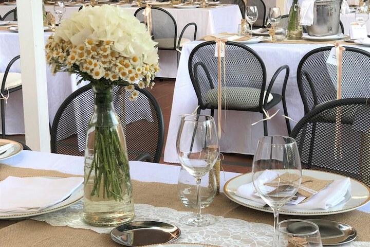 Dining 11 of 29