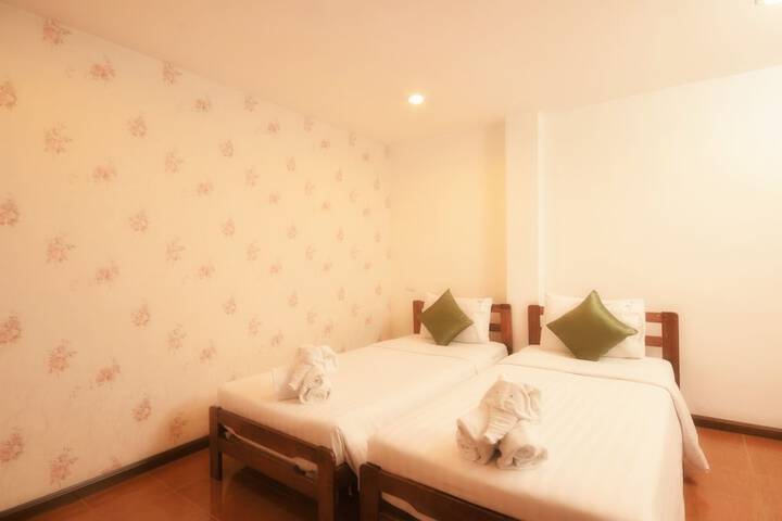 Room 21 of 92