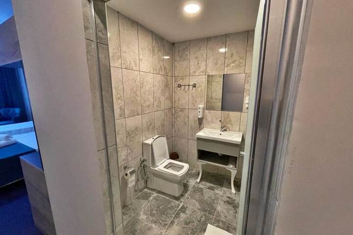 Room 12 of 12