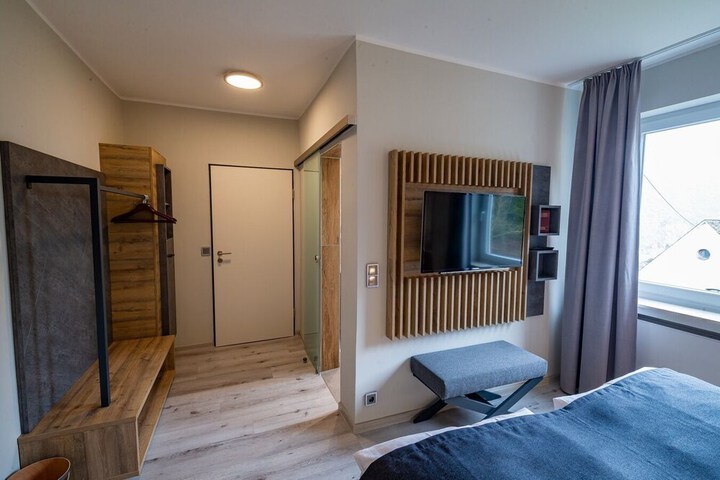 Room 29 of 83
